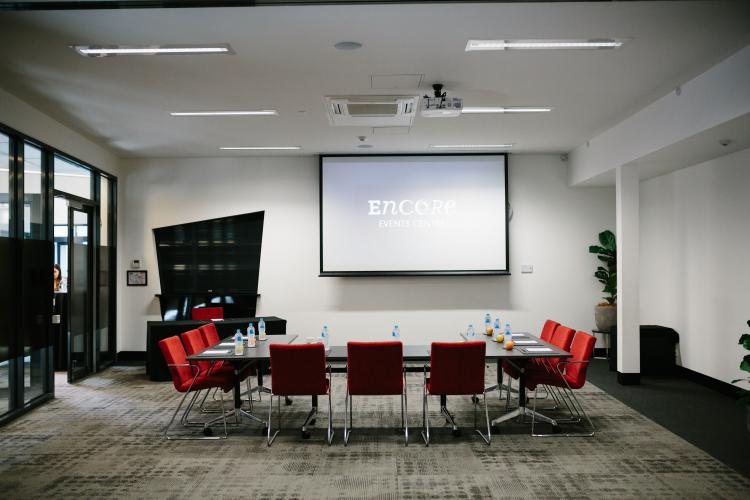 Encore Meeting Room - U Shape